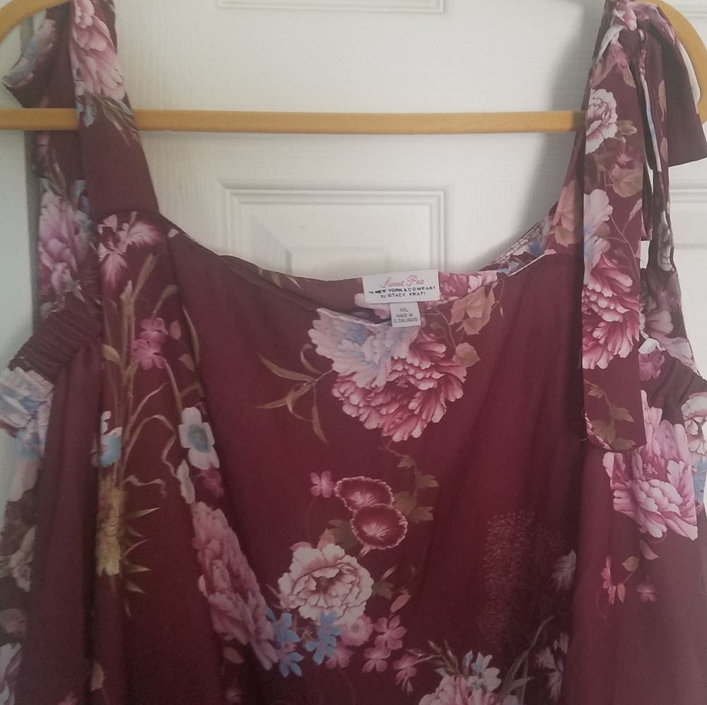 Women's cold shoulder floral blouse